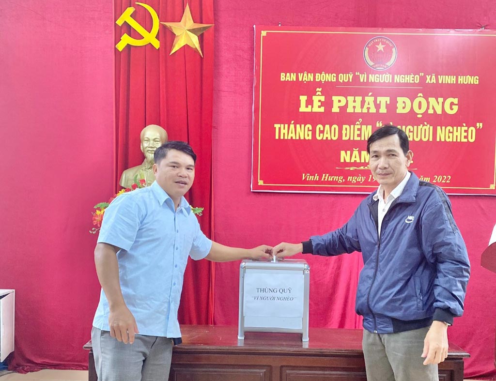 Xã Vinh Hưng Phát động Tháng cao điểm “Vì người nghèo" năm 2022